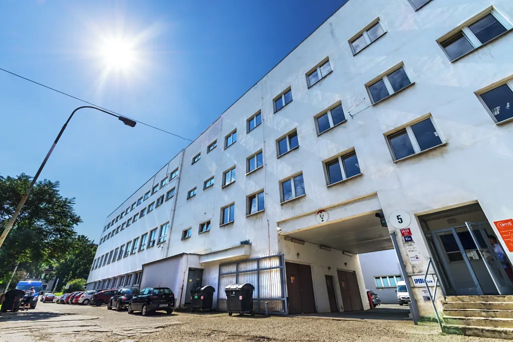 Pronájem skladového prostoru 10 m²